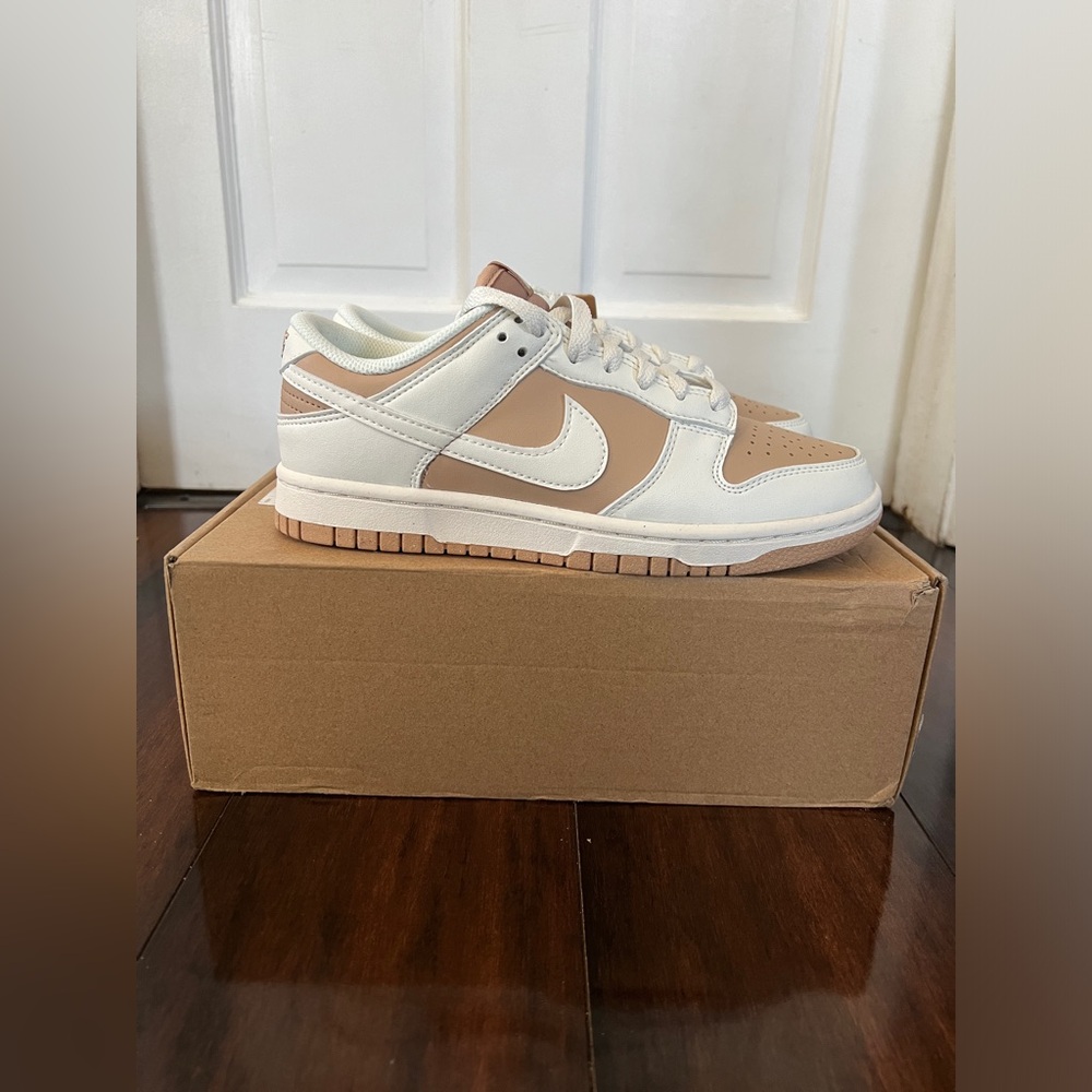 Women’s Nike DUNK LOW NEXT NATURE SIZE 6.5